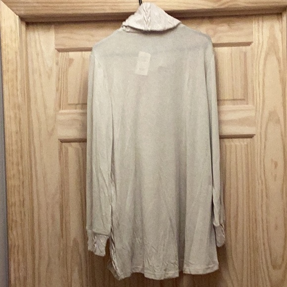 Simple Suzanne Betro Sweater - Picture 3 of 6